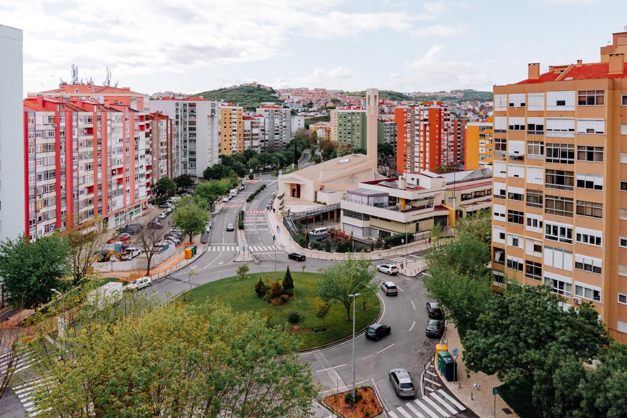 Family-Friendly And Cozy 3-Bedroom Accommodation In Lisbona Esterno foto